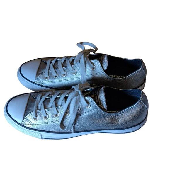 Converse Women's Chuck Taylor All Star Low Metallic Silver Size 9 NWOT - Picture 3 of 8